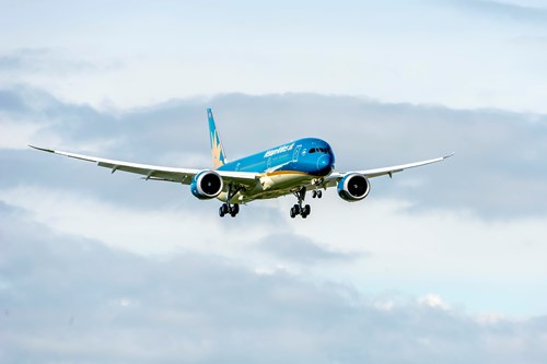 Vietnam Airlines sẽ đưa vào khai thác máy bay Boeing 787-9 trên đường bay nội địa giữa Hà Nội – Tp. Hồ Chí Minh nhằm mang lại những trải nghiệm đầu tiên cho khách hàng trong nước trên chiếc máy bay Boeing mới nhất của hãng