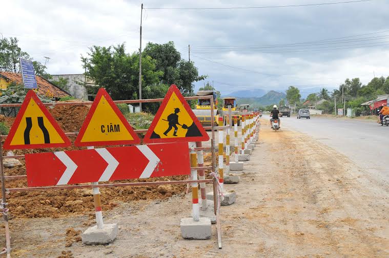 Thi công Dự án đầu dư xây dựng công trình mở rộng Quốc lộ 1 đoạn Km1488 - Km1525 tỉnh Khánh Hòa theo hình thức hợp đồng BOT