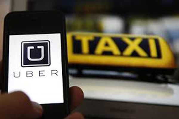 Uber Việt Nam cho phép khách hàng được thanh toán bằng tiền mặt khi sử dụng dịch vụ vận chuyển thông qua ứng dụng Uber