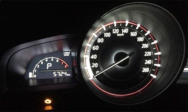 Hiện tượng “đèn báo kiểm tra động cơ” nổi sáng trên Mazda3, động cơ 1.5L
