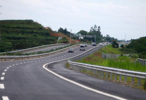 Việc xây các tuyến kết nối này sẽ góp phần nâng cao hệ thống cơ sở hạ tầng cho khu vực Tây Bắc, đồng thời phát huy hiệu quả đầu tư của tuyến cao tốc Nội Bài – Lào Cai.