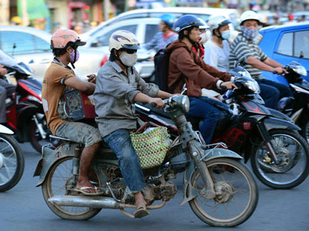Cục Đăng kiểm Việt Nam cho biết theo kinh nghiệm các nước thì thời hạn kiểm tra khí thải với xe máy từ trên 5 năm tuổi được thực hiện 1-2 năm mỗi lần