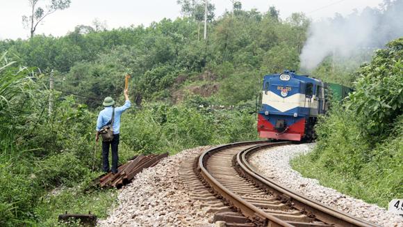 Thanh tra Chính phủ khẳng định Tổng công ty Đường sắt Việt Nam đã thiếu trách nhiệm trong việc quyết định và quản lý thực hiện các Dự án đầu tư máy móc thiết bị và Dự án kết cấu hạ tầng đường sắt gây lãng phí, kém hiệu quả