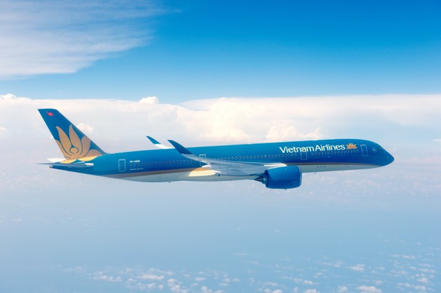 Vietnam Airlines đang khai thác máy bay A350 trên các đường bay quốc tế đi Paris (Pháp), Incheon (Hàn Quốc), Thượng Hải (Trung Quốc) và trên đường bay nội địa giữa Hà Nội và Tp. Hồ Chí Minh