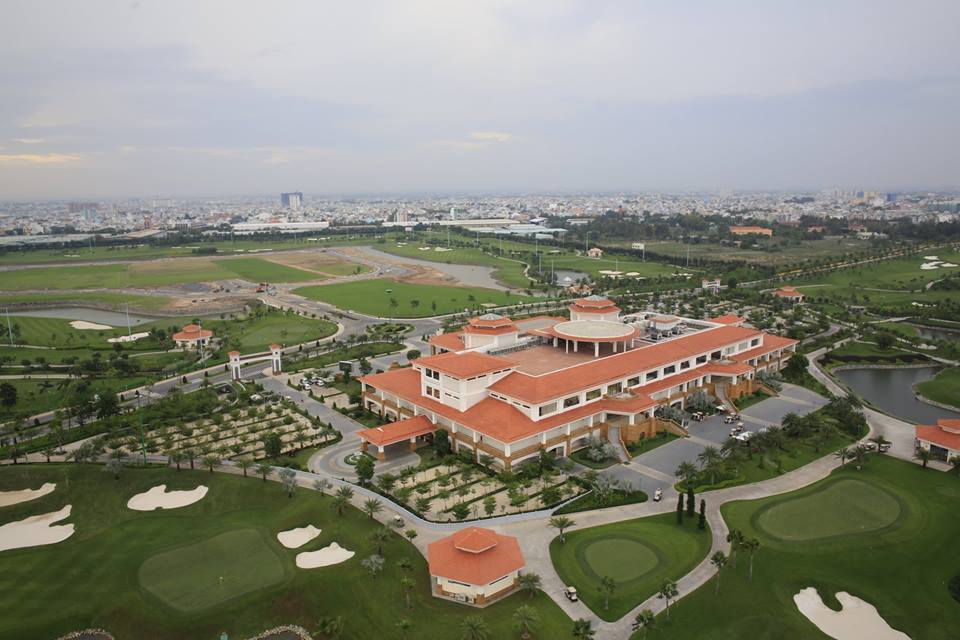 Dự án sân golf và dịch vụ Tân Sơn Nhất có mục tiêu xây dựng sân golf trên diện tích 157,29 ha tại khu vực sân bay Tân Sơn Nhất, quận Tân Bình, Tp.HCM