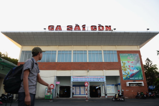 Ga Sài Gòn có địa chỉ tại 1 Nguyễn Thông, phường 9, Quận 3, Tp.HCM hiện đã lạc hậu và xuống cấp