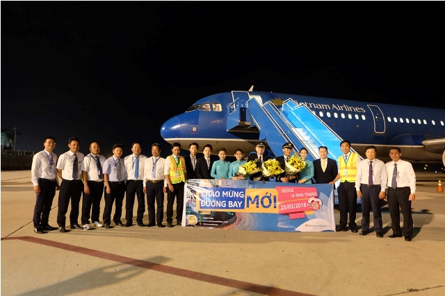 Đường bay Nha Trang – Seoul được Vietnam Airlines khai thác với tần suất 4 chuyến/tuần bằng máy bay Airbus A321 chất lượng dịch vụ quốc tế 4 sao.