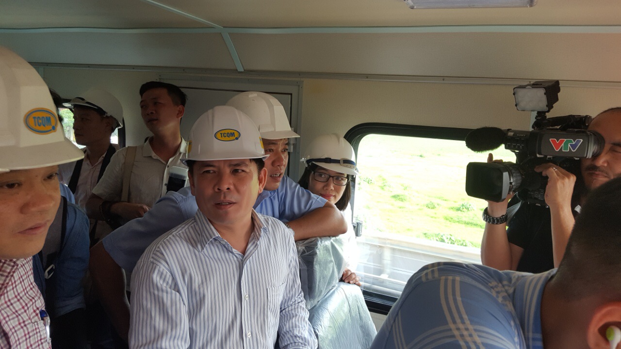 Bộ trưởng Bộ GTVT Nguyễn Văn Thể trực tiếp đi trên tàu công vụ thị sát công trường Dự án đường sắt đô thị Cát Linh - Hà Đông