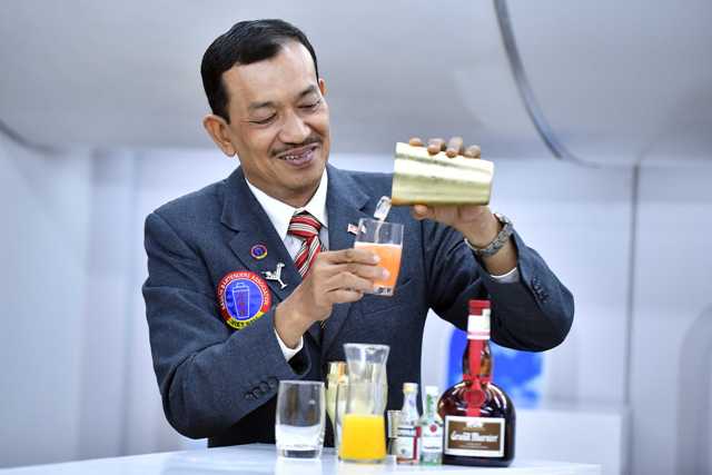Ông Võ Tấn Sỹ sẽ tiếp tục hợp tác với Vietnam Airlines để sáng tạo thêm nhiều loại cocktail mới