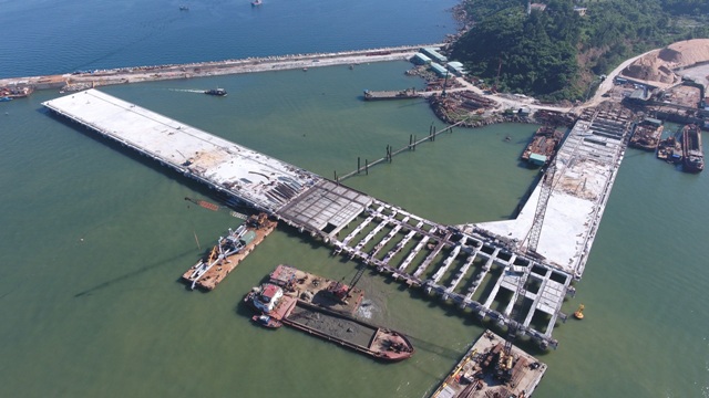 Thi công gần xong, nhà đầu tư Dự án cảng Tiên Sa giai đoạn 2 mới sực nhớ đến việc xin duyệt chủ trương đầu tư