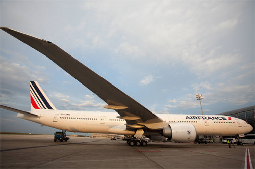 Air France hiện đang khai thác 3 chuyến bay một tuần từ Paris-Charles De Gaulle đi Tp. Hồ Chí Minh bằng tàu bay Boeing 777.