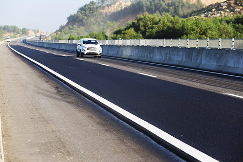 Các vị trí hư hỏng trên mặt đường cao tốc Đà Nẵng - Quảng Ngãi đã được khắc phục xong.