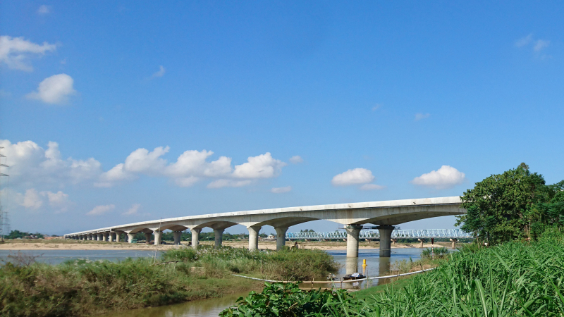Cầu Kỳ Lam trên cao tốc Đà Nẵng - Quảng Ngãi