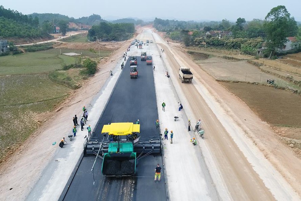 Đã có nhiều chuyển biến tích cực trong công tác thi công Dự án BOT cao tốc Bắc Giang - Lạng Sơn.