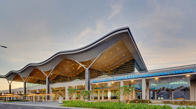 Nhà ga quốc tế sân bay Cam Ranh (Khánh Hòa) vừa lọt vào danh sách 5 nhà ga quảng bá tốt nhất thế giới - Routes Asia 2019 Marketing Awards cùng với các sân bay Adelaide (Úc), Chubu Centrair (Nhật Bản), Christchurch (Newzeland) và Perth (Úc).