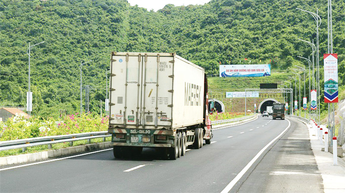 Hầm đường bộ Đèo Cả đã khẳng định giá trị hết sức to lớn trong việc giúp xóa bỏ điểm đen tai nạn giao thông trên quốc lộ 1A, đoạn giáp ranh Phú Yên- Khánh Hòa.