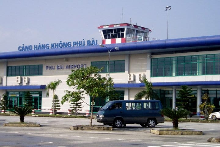 Vietravel Airlines lấy sân bay căn cứ là Cảng hàng không quốc tế Phú Bài.