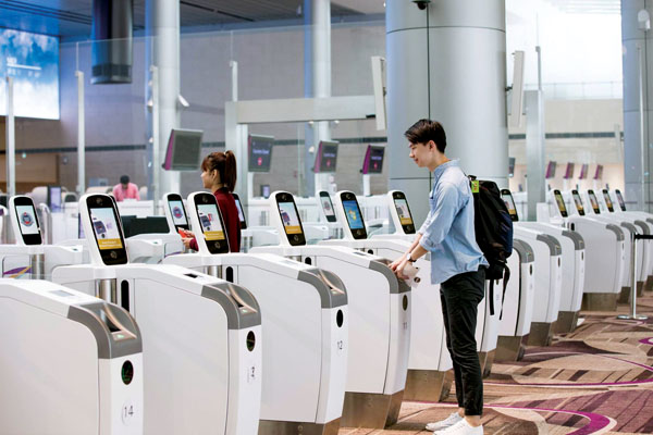 hệ thống hỗ trợ hành khách tự làm thủ tục hàng không (Self Check-in Kiosk) sẽ được áp dụng tại sân bay Long Thành.
