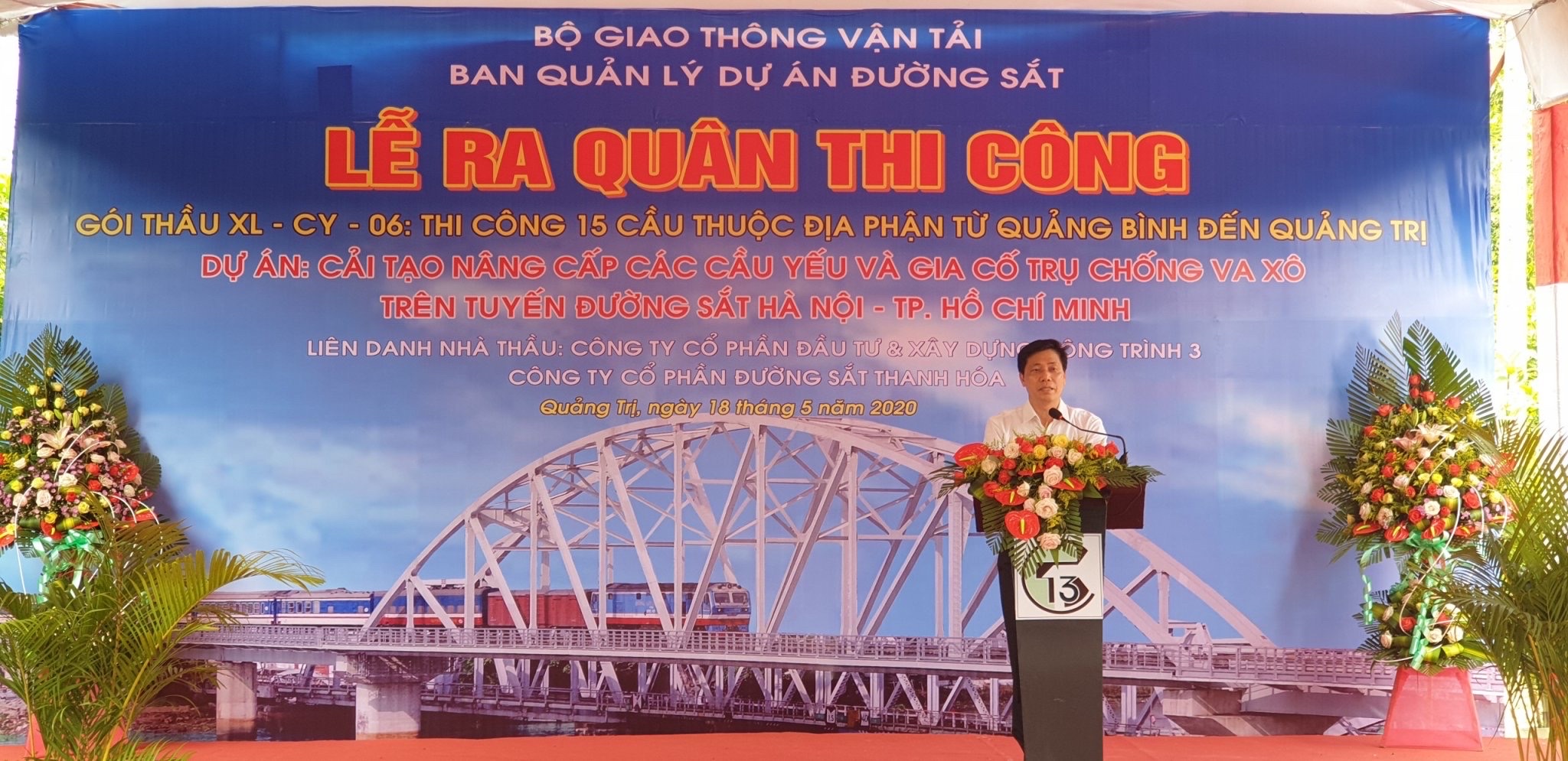 Thứ trưởng Bộ GTVT Nguyễn Ngọc Đông phát biểu chỉ đạo tại lễ ra quân xây dựng Gói thầu XL - CY - 06
