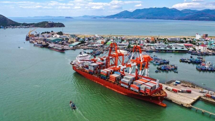 Hoạt động khai thác của Cảng Quy Nhơn tăng trưởng khá ấn tượng sau khi được VIMC tiếp nhận lại