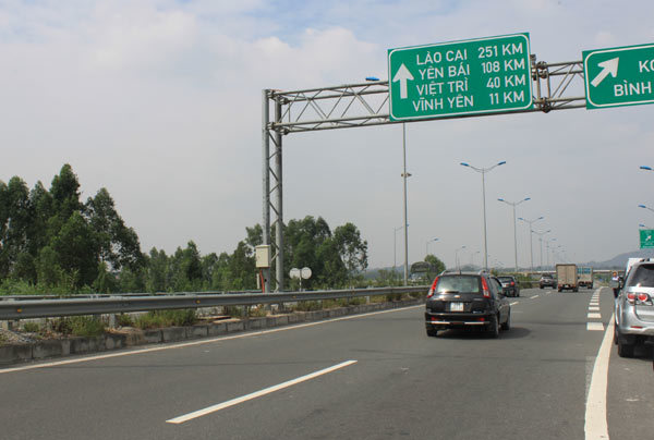 Cao tốc Nội Bài - Lào Cai - tuyến cao tốc dài nhất Việt Nam do VEC đầu tư khai thác.