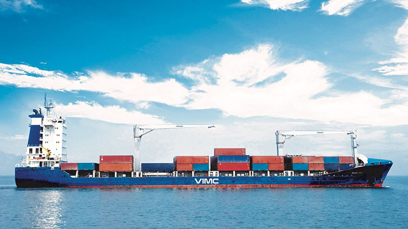 VIMC hiện đang sở hữu đội tàu vận tải biển có tổng trọng tải lên tới gần 1,5 triệu tấn, thỏa mãn được các công ước quốc tế, hoạt động trên phạm vi toàn cầu.