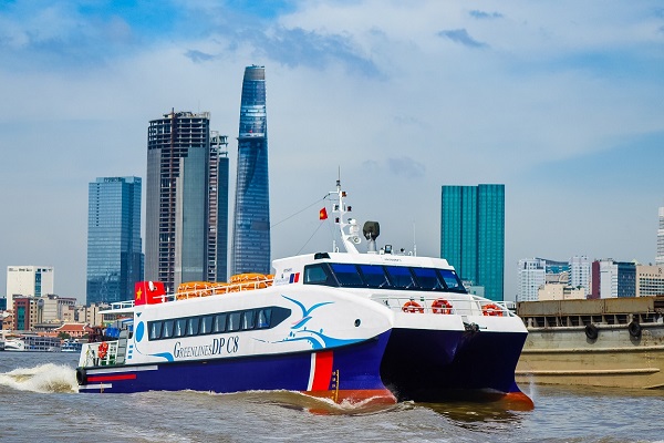 Công ty TNHH Công Nghệ Xanh DP đã chuẩn bị sẵn sàng 5 tàu cao tốc để vận chuyển hàng hóa.