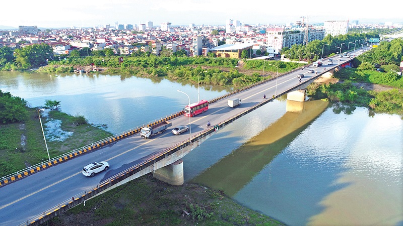 Cầu Xương Giang trên tuyến Hà Nội - Bắc Giang (Ảnh: Anh Tuấn - báo Bắc Giang).