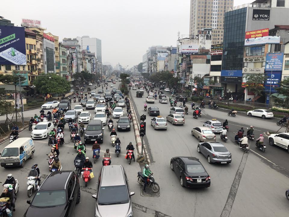 Giao thông thông thoáng tại đường Trường Chinh - Hà Nội trong ngày 28 Tết Nhâm Dần.