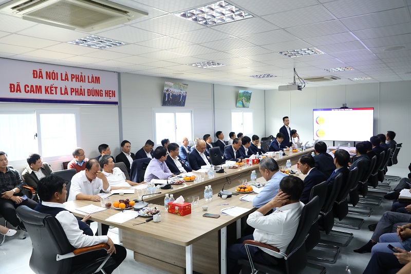 Tập đoàn Đèo Cả quyết tâm triển khai Dự án thành phần cao tốc Bắc – Nam giai đoạn 2, đoạn Quảng Ngãi - Hoài Nhơn theo đúng tinh thần chỉ đạo của Thủ tướng Phạm Minh Chính: “đã nói là phải làm, đã cam kết là phải thực hiện”. 