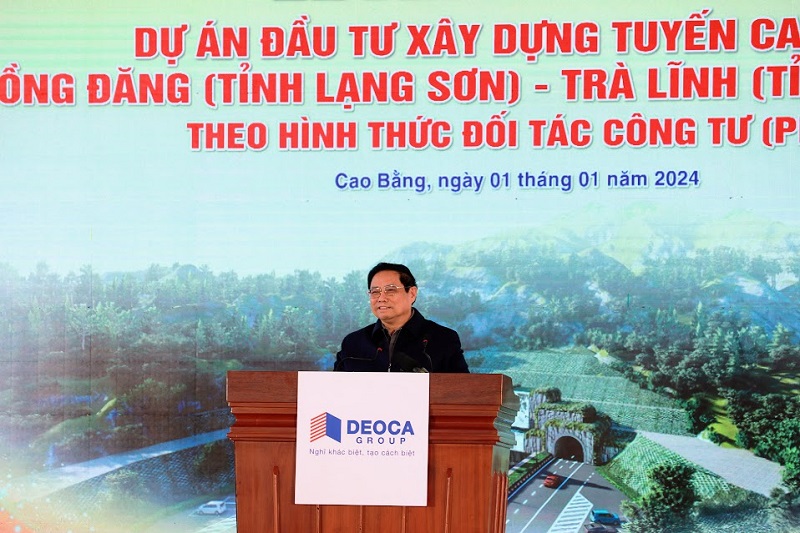 Thủ tướng Phạm Minh Chính cắt băng khánh thành Cảng hàng không Điện Biên.