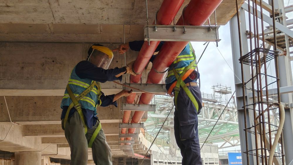 Lắp đặt hệ thống phòng cháy chữa cháy tại Nhà ga T1 Cảng hàng không quốc tế Long Thành.