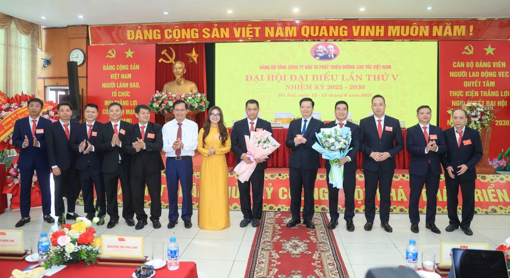 Phó thủ tướng Mai Văn Chính