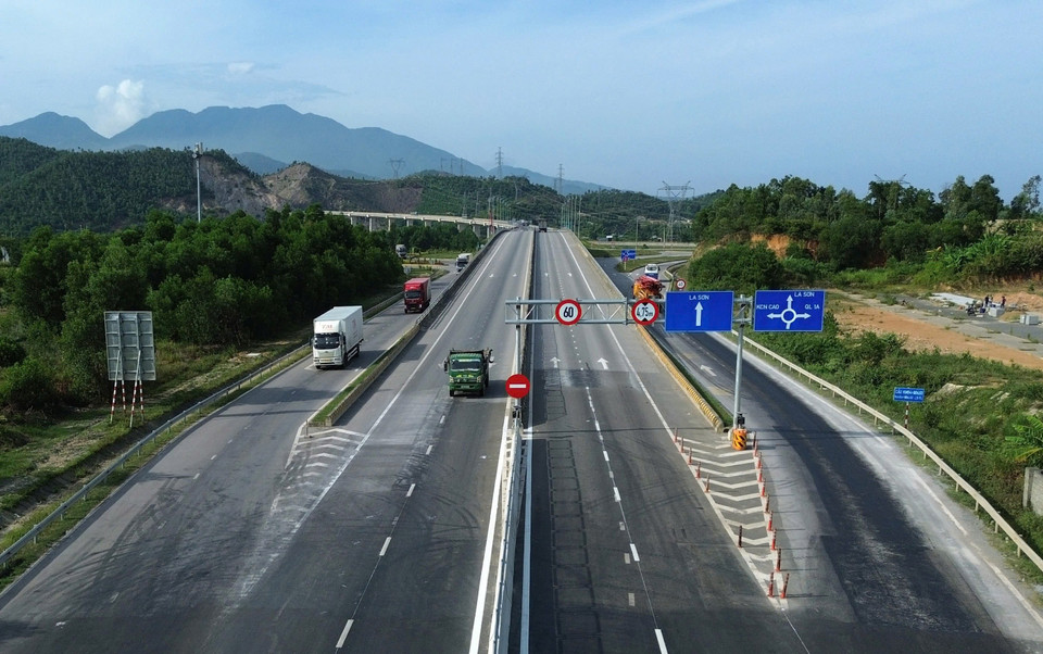 Một đoạn cao tốc Hòa Liên - Túy Loan (ảnh: Vietnam+).