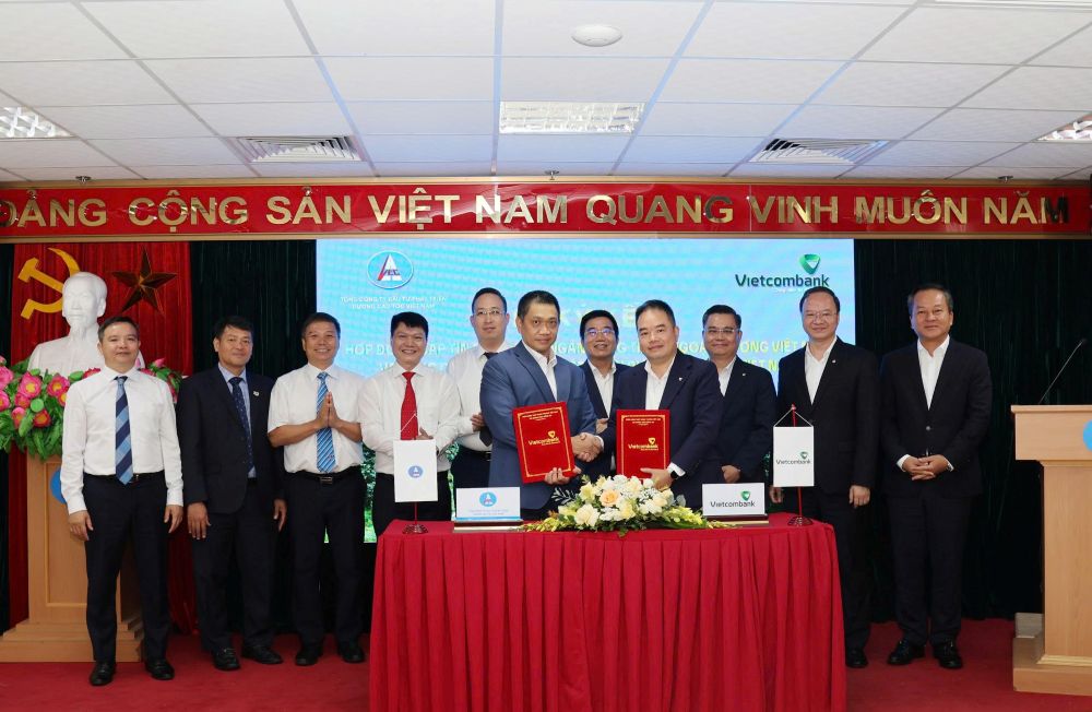 Quang cảnh lễ ký kết hợp đồng tín dụng cho Dự án 