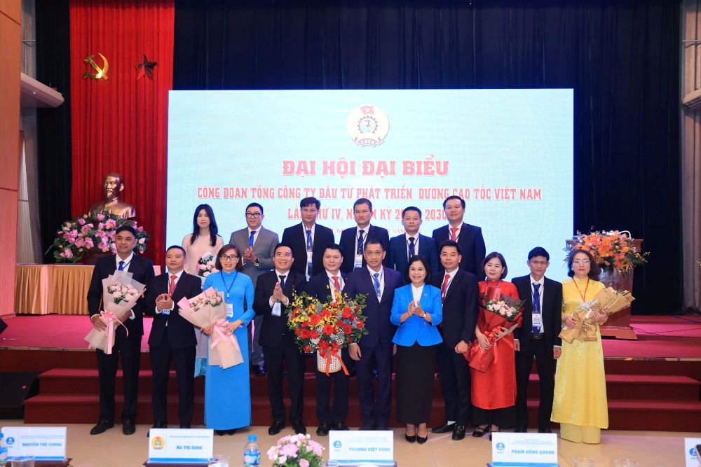 Ra mắt Ban chấp hành