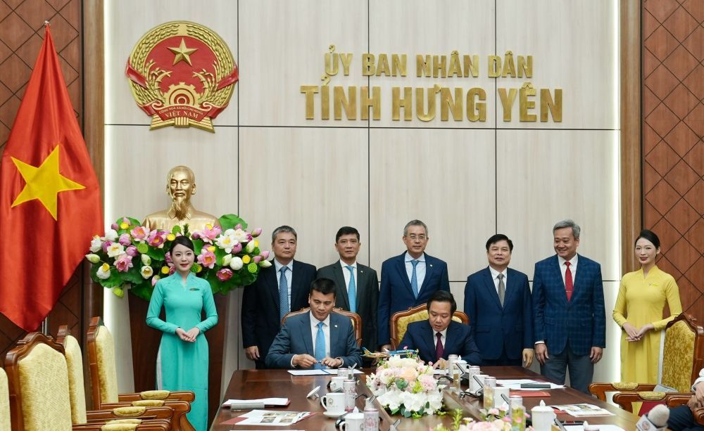 Vietnam Airlines cam kết phối hợp chặt chẽ với tỉnh Hưng Yên để quảng bá điểm đến, thu hút du khách.
