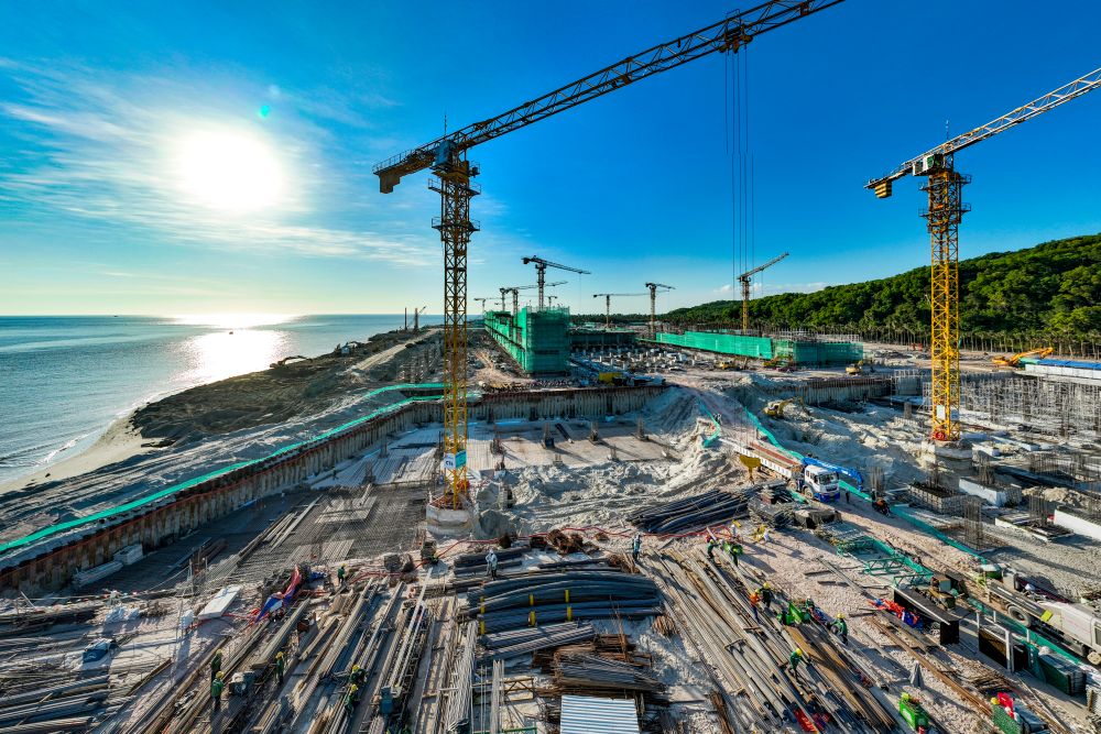 Thi c&ocirc;ng Trung t&acirc;m Hội nghị - Triển l&atilde;m APEC do Tập đo&agrave;n Sun Group l&agrave;m chủ đầu tư.