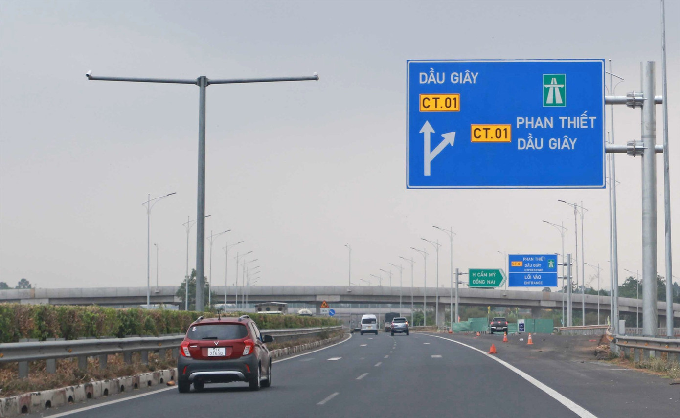 Một đoạn cao tốc Phan Thiết - Dầu Gi&acirc;y.