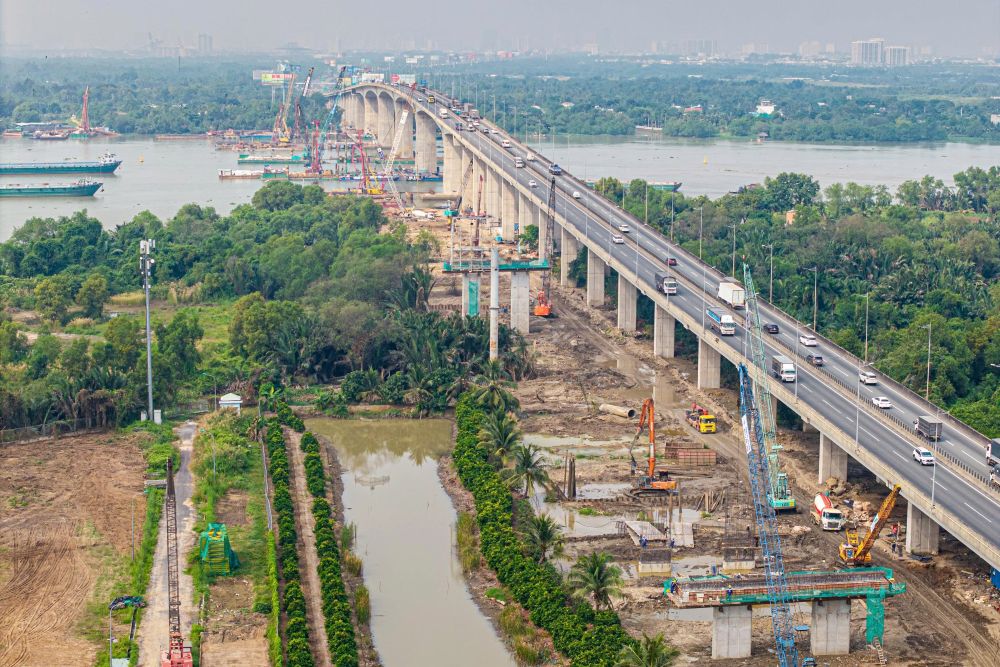 Thi c&ocirc;ng mở rộng cao tốc TP.HCM - Long Th&agrave;nh.