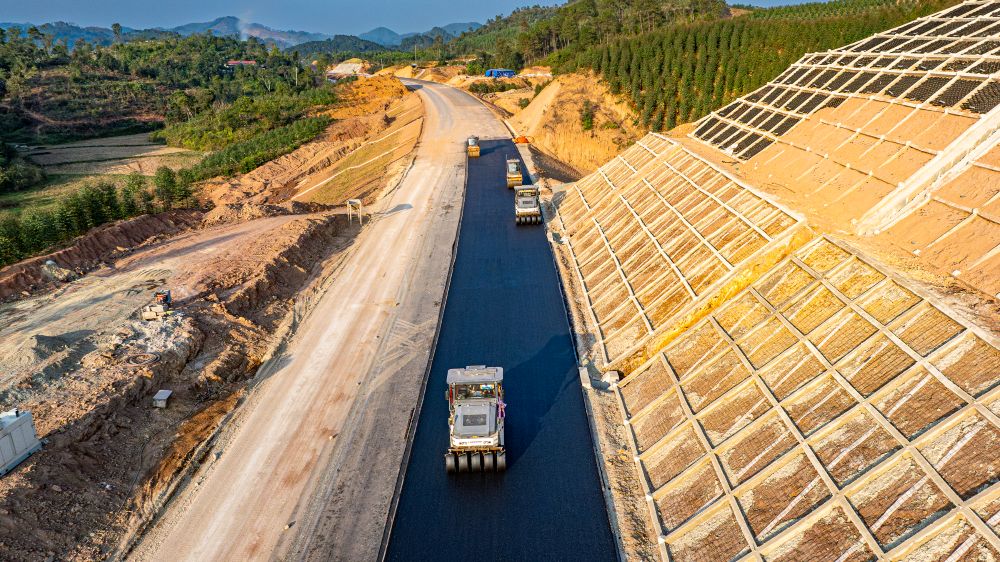 Thi c&ocirc;ng Dự &aacute;n cao tốc Đồng Đăng - Tr&agrave; Lĩnh.