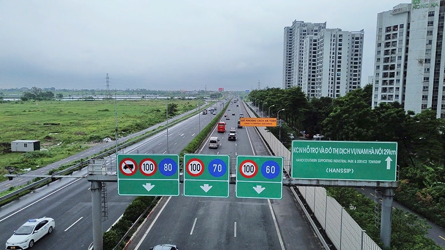 Một đoạn cao tốc Ph&aacute;p V&acirc;n - Cầu Giẽ do VEC đầu tư, vận h&agrave;nh khai th&aacute;c.