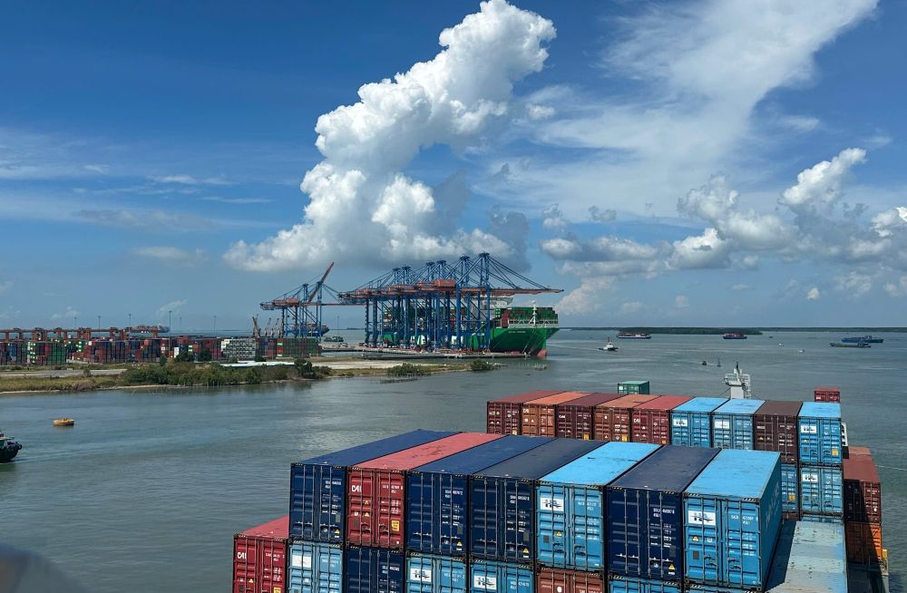 Việc phát triển đội tàu container hiện đại, trọng tải lớn là một trong những giải pháp để Việt Nam từng bước làm chủ “mạch máu” logistics của chính mình và khẳng định vị thế cường quốc hàng hải trong tương lai.