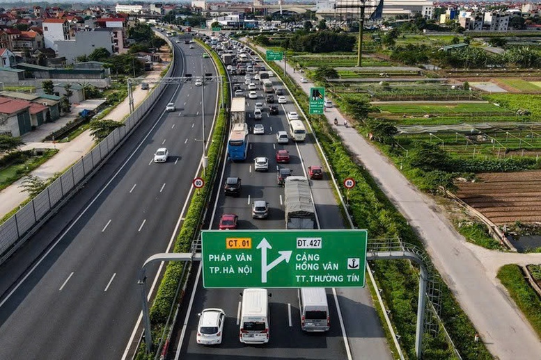 Một đoạn cao tốc Ph&aacute;p V&acirc;n - Cầu Giẽ c&oacute; quy m&ocirc; 6 l&agrave;n xe hiện hữu.