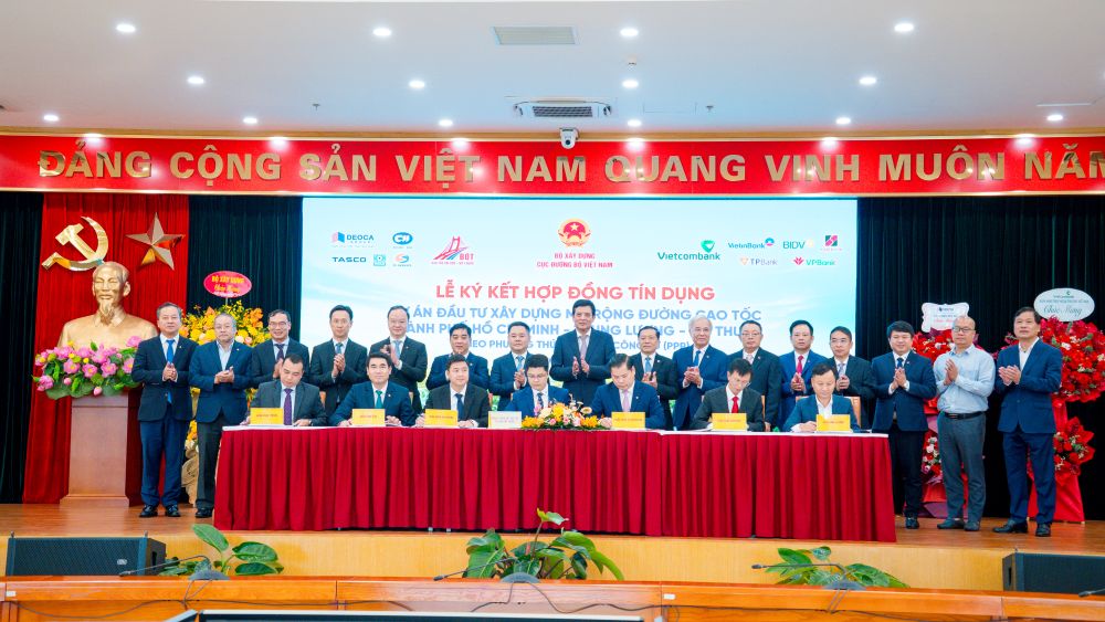 Quang cảnh lễ k&yacute; kết hợp đồng t&iacute;n dụng cho Dự &aacute;n 