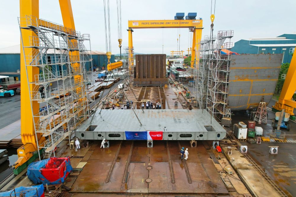 Một g&oacute;c Nh&agrave; m&aacute;y đ&oacute;ng t&agrave;u Th&aacute;i B&igrave;nh Dương - một trong những cơ sở c&ocirc;ng nghiệp đ&oacute;ng t&agrave;u hiện đại, đồng bộ bậc nhất ph&iacute;a Bắc.
