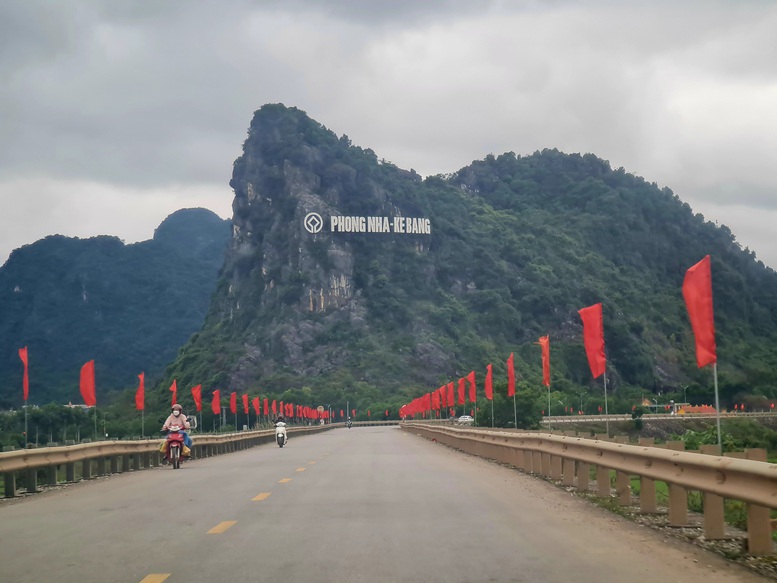 Một đoạn đường Hồ Ch&iacute; Minh qua Quảng Trị.