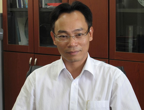 Ông Hoàng Minh Sơn nguyên là phó hiệu trưởng Trường ĐH Bách khoa Hà Nội .