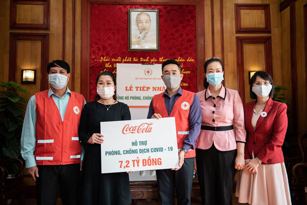 -	Coca-Cola Việt Nam quyên góp 7,2 tỷ đồng để phòng, chống dịch Covid-19. Nguồn ảnh: Internet