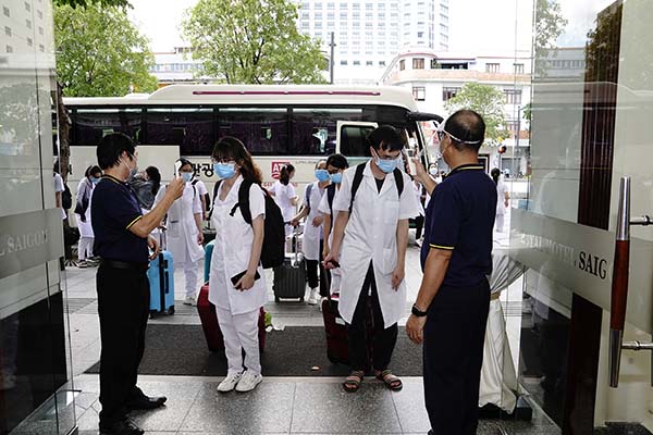 Khách sạn Kim Đô đón 320 khách từ đoàn y tế tình nguyện tỉnh Hải Dương vào trưa ngày 01/7